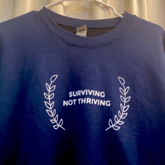 Men’s Vintage Gildan Heavy Blend “Surviving Not Thriving” Sweatshirt Size XL - Picture 2 of 4